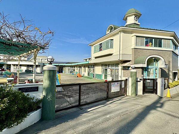 白百合寺田保育園迄930ｍ