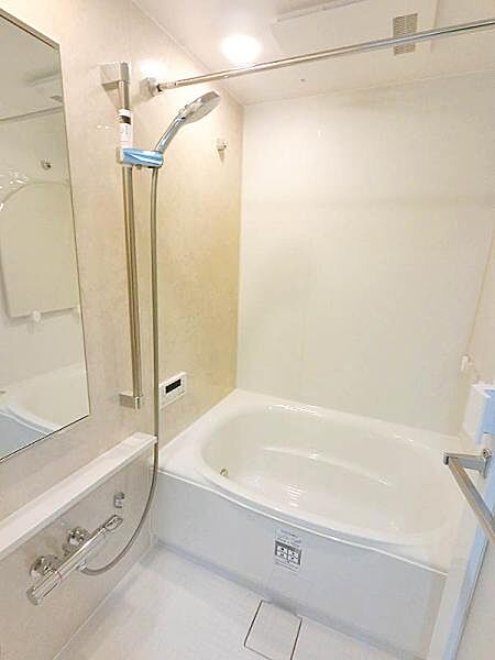 快適さと機能性を備えたバスルームは一日の疲れを癒すくつろぎ空間