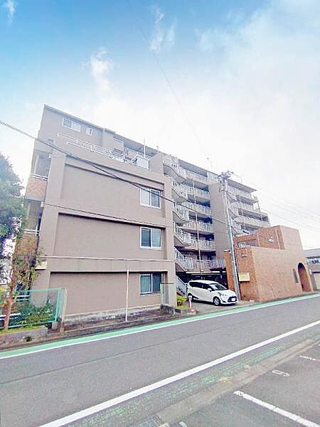新規リフォーム済。充実の設備で快適に暮らせます!!