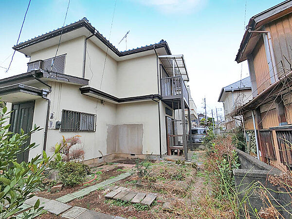 近隣には生活に便利な施設多数あり。暮らしやすいエリアです