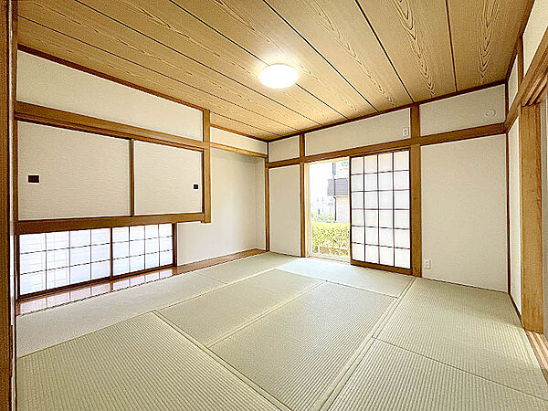 柔らかい畳の上なら、お子様が転んでも怪我をしにくく安心です
