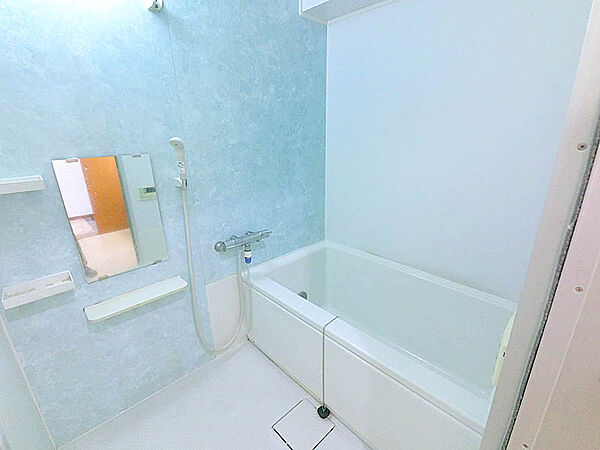快適さと機能性を備えたバスルームは一日の疲れを癒すくつろぎ空間