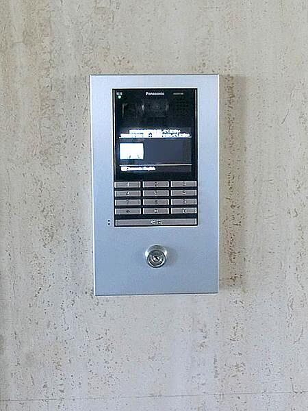 オートロック付きにつき管理体制良好です
