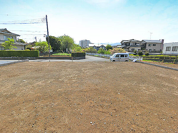同じ時期に生活をスタートさせるご家族の多い分譲地は、困ったときも心強い