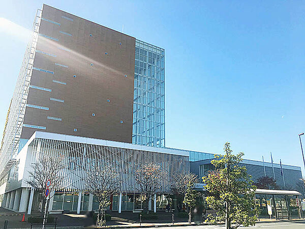 町田市役所