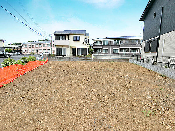 近隣には生活に便利な施設多数あり。暮らしやすいエリアです