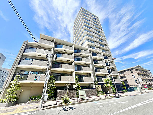 徒歩圏内に教育機関、商業施設、医療施設などが整っており子育てにぴったり!!