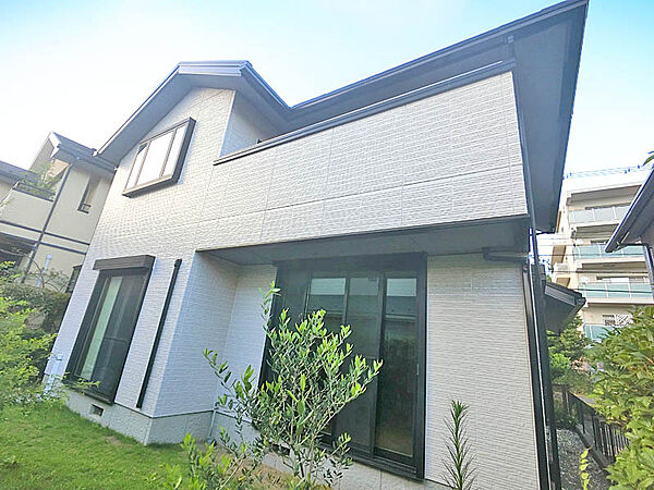 積水ハウス施工の軽量鉄骨造住宅。新規リフォーム完了後の引き渡しとなります