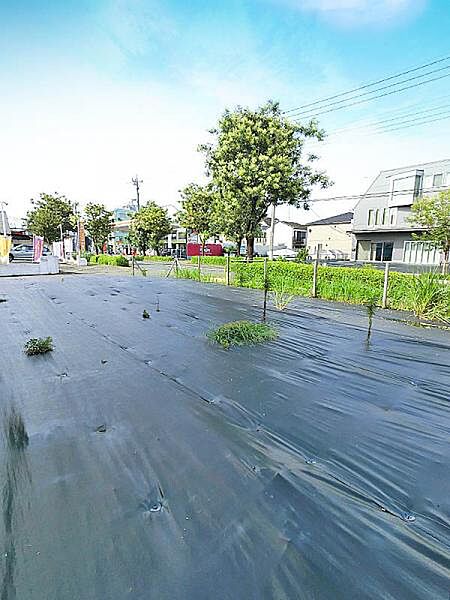 徒歩圏内に教育機関、商業施設、医療施設などが整っており子育てにぴったり!!