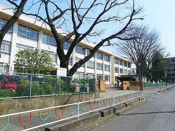 清新中学校