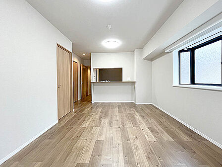 新規リフォーム済。充実の設備で快適に暮らせます!!