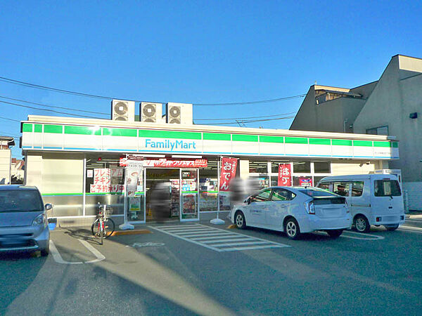 ファミリーマートサンズ相模台5丁目店