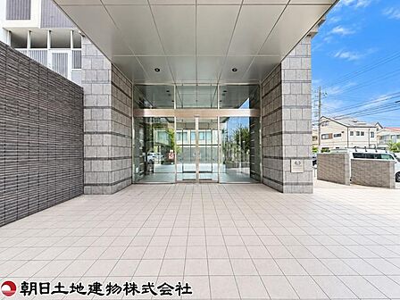 上質感のあるエントランス空間