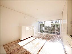 sol saliente 1階ワンルームのリビング/ダイニング