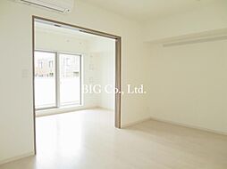 シャレー自由が丘カワベ第16 3階1LDKのリビング/ダイニング