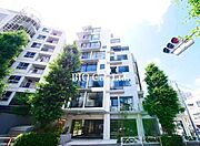 等々力駅より徒歩17分 築1年8ヶ月 8階建の賃貸物件