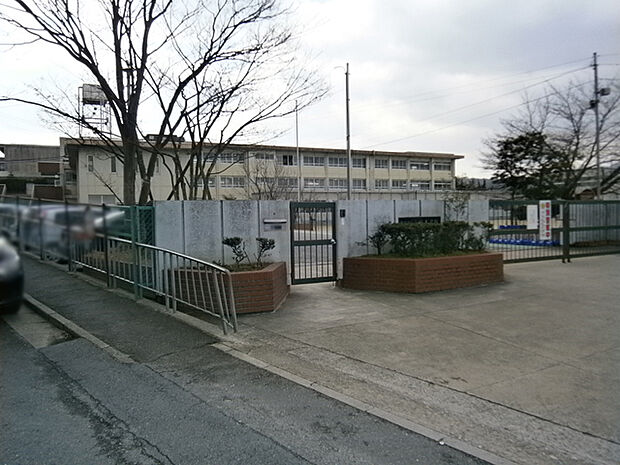 奈良市立三碓小学校