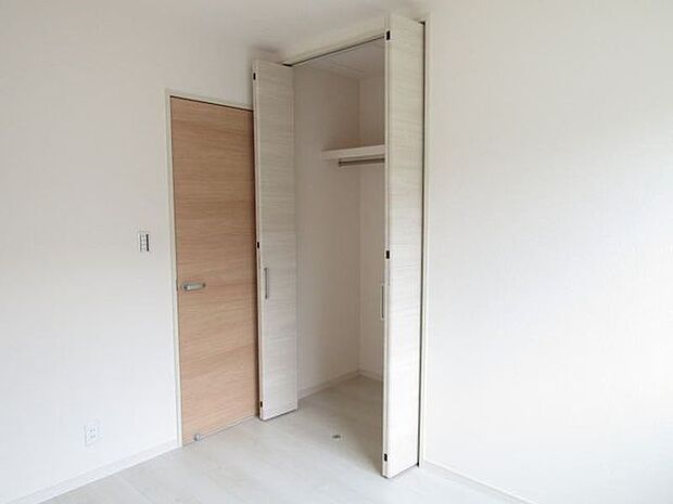 全居室収納付きで、片付けしやすくスッキリ暮らせます