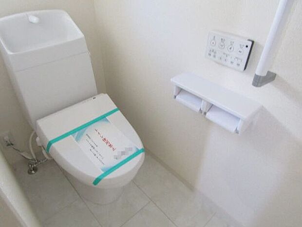 各階に洗浄便座付きトイレを設置しており、朝の混み合う時間帯や来客時にも安心。