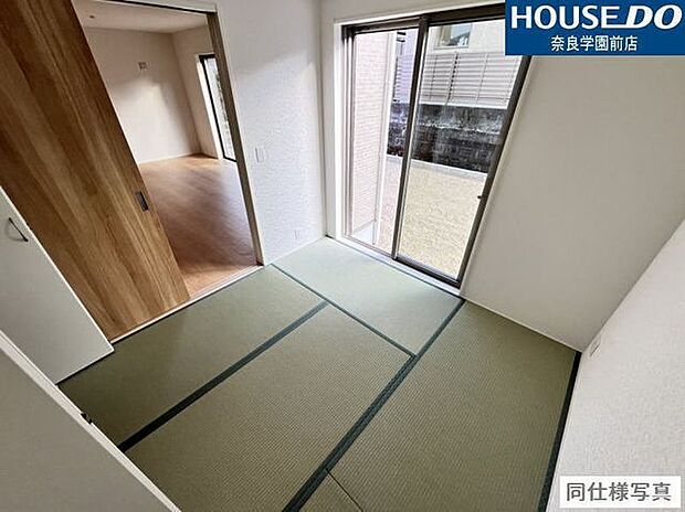 リビングから繋がる和室は子供の遊び場や家事スペースとして大活躍