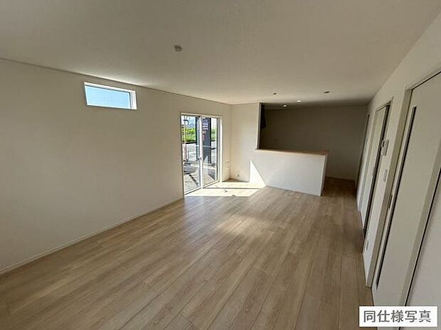 家族の会話が弾む対面キッチン。家事をしながら小さなお子様にも目が届きます！