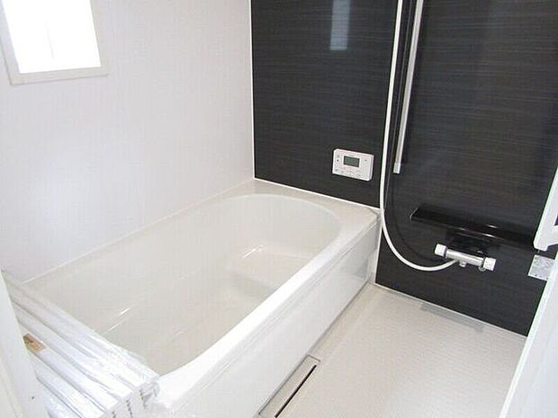 ゆったりとした浴槽で、全身を伸ばしてリラックス。忙しい毎日の疲れをしっかりリセットできます。