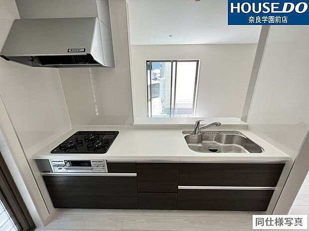 フルスライド式で奥まで隙間なく収納できます！