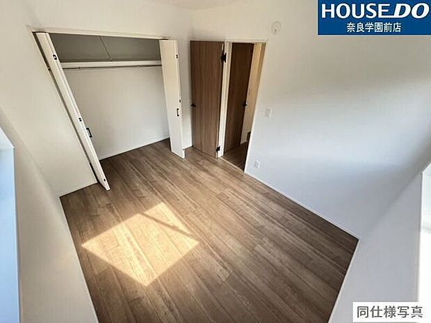 すべての居室にクローゼットなどの収納を完備しているため、衣類や日用品をそれぞれのお部屋でしっかり収納できます。