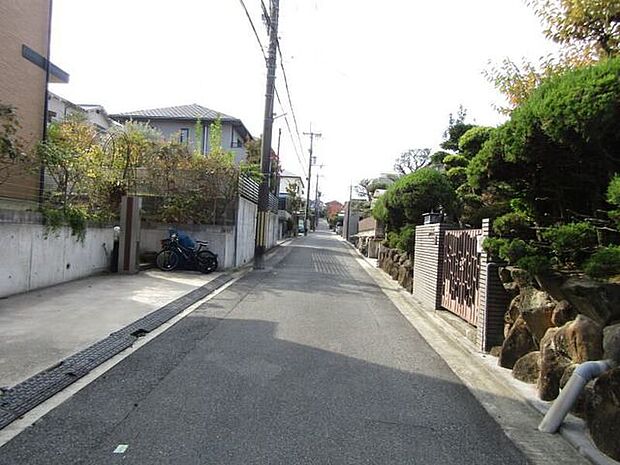 現地(2025年11月)撮影◆現地に足を運ぶことによって、周辺環境や街の雰囲気など、たくさんのことを感じていただけます。