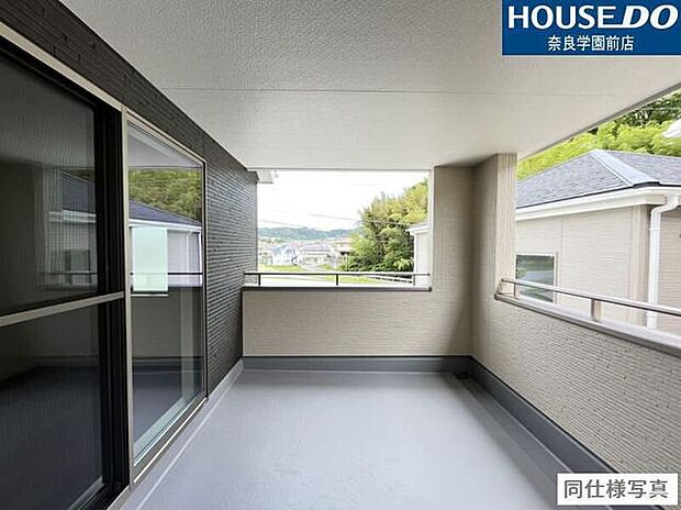 屋根付きインナーバルコニーで天候を気にせず洗濯物が干せます