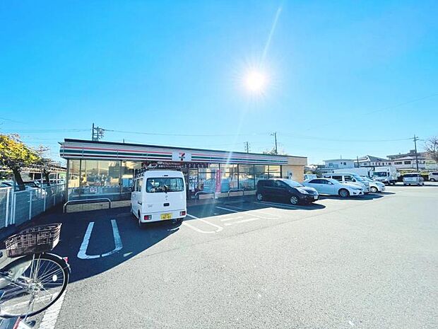 【セブンイレブン　海老名柏ケ谷店】　野菜・果物が豊富です。感じのいい店員さんが多いです。