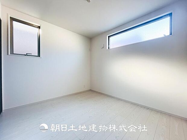 【洋室 (約5.2帖)】