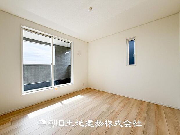 【洋室 (約6.3帖)】