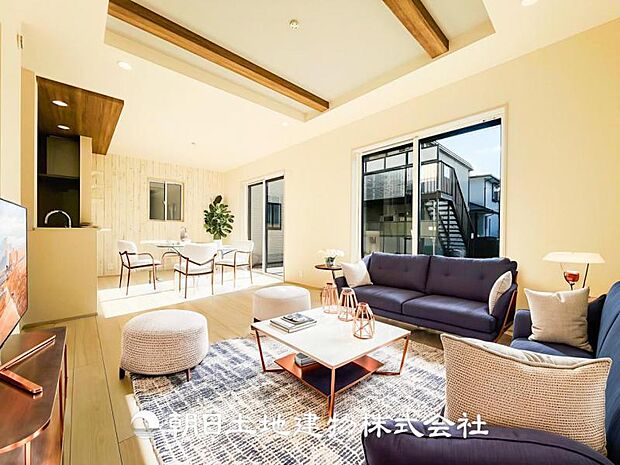 【LDK (約17.62帖)】※画像は実際の室内写真をもとに、家具・調度品の配置例をCG合成したもので、実際とは多少異なります。また、家具等は販売価格に含まれません。