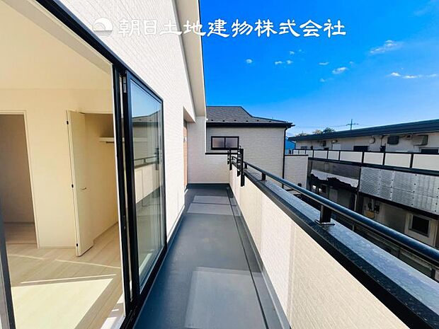 【バルコニー】