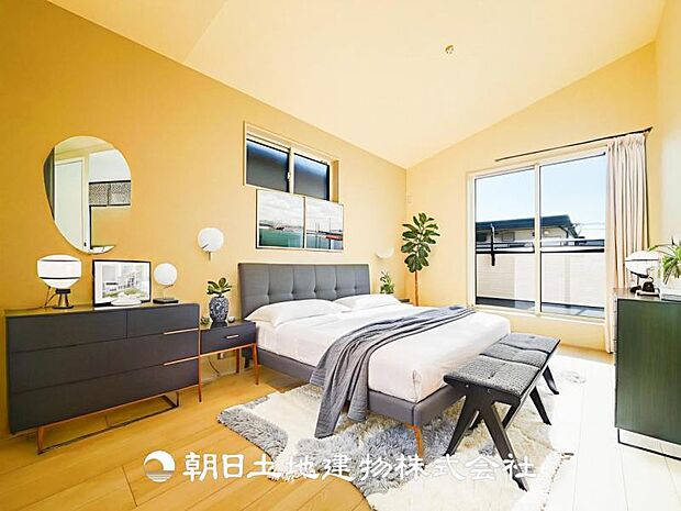 【寝室 (約7帖)】※画像は実際の室内写真をもとに、家具・調度品の配置例をCG合成したもので、実際とは多少異なります。また、家具等は販売価格に含まれません。