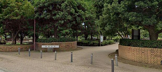 【綾南公園】　コンパクトでありながら、よくまとまっており、とても遊びやすいです。