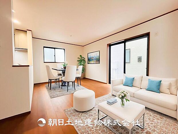 【LDK (約15.75帖)】※画像は実際の室内写真をもとに、家具・調度品の配置例をCG合成したもので、実際とは多少異なります。また、家具等は販売価格に含まれません。