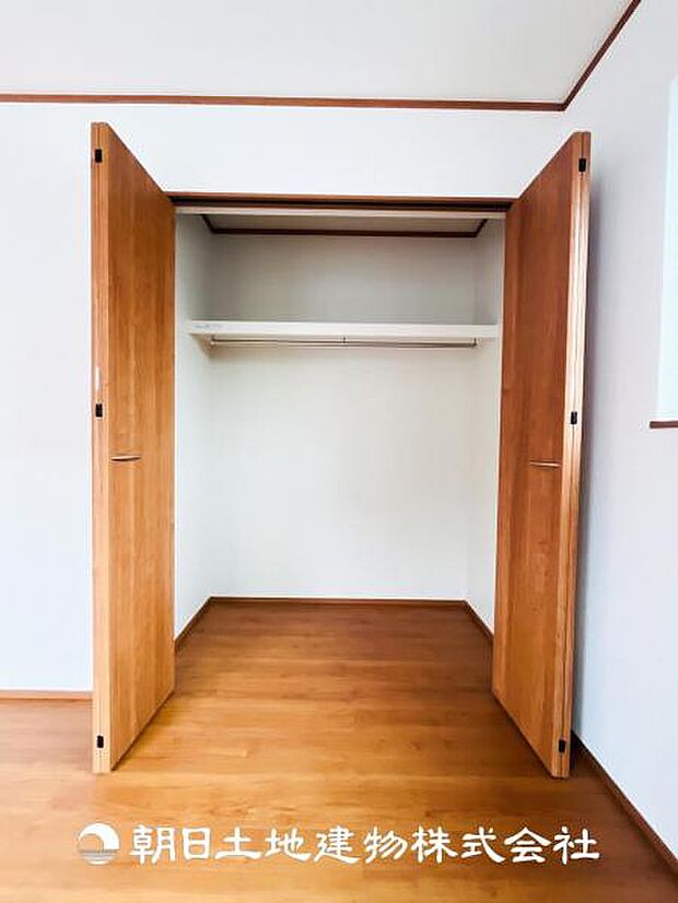 【クローゼット (寝室 約7.5帖)】
