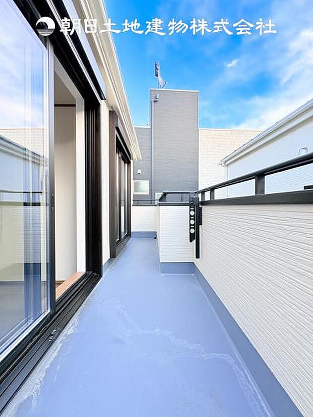 【バルコニー】