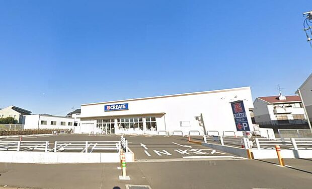 【クリエイト　厚木南毛利店】　薬だけではなく食料品や生活用品など多くの商品があり大変便利です。品揃えもいいです。