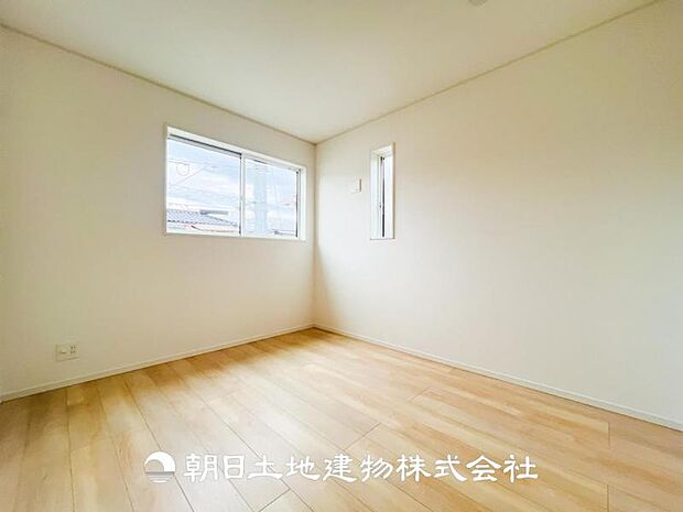 【洋室 (約5.5帖)】