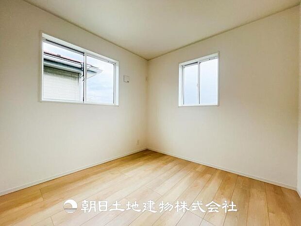 【洋室 (約4.7帖)】