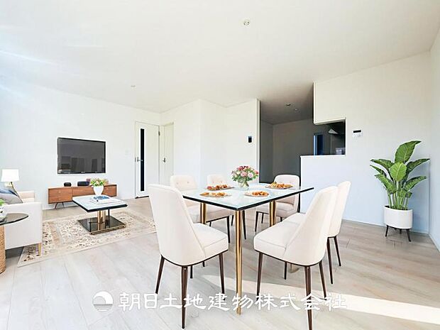 【LDK (約17.5帖)】※画像は実際の室内写真をもとに、家具・調度品の配置例をCG合成したもので、実際とは多少異なります。また、家具等は販売価格に含まれません。