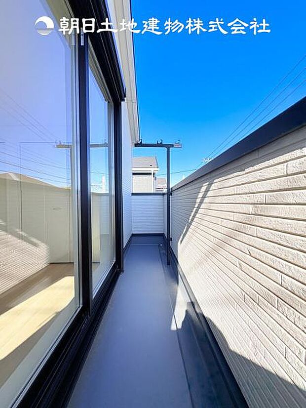 【バルコニー】