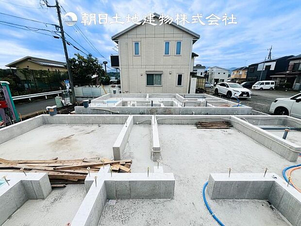 【現地写真 (11月8日撮影)】