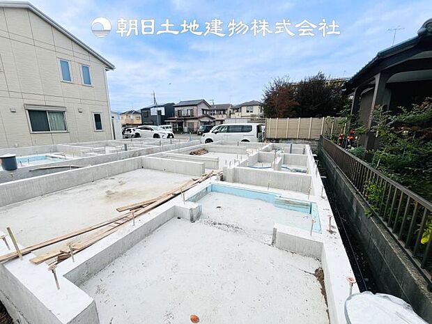 【現地写真 (11月8日撮影)】