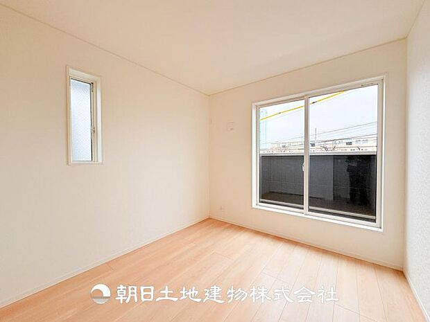 【洋室 (約5.2帖)】