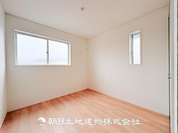 【洋室 (約5帖)】
