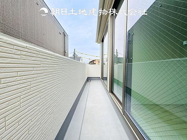 【バルコニー】